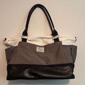 Weekender travel bag